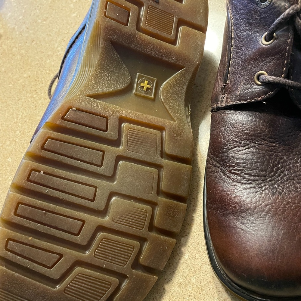Doc Martens - Picture 2 of 3